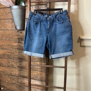 DKNY Dark Wash Bermuda Shorts women’s size 16 NWT